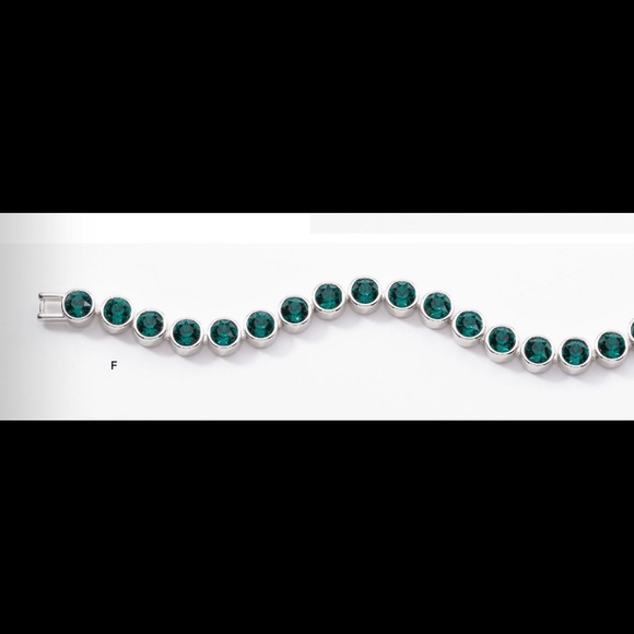 Swarovski Jewelry - Touchstone Crystal ice bracelet Green Swarovski NU